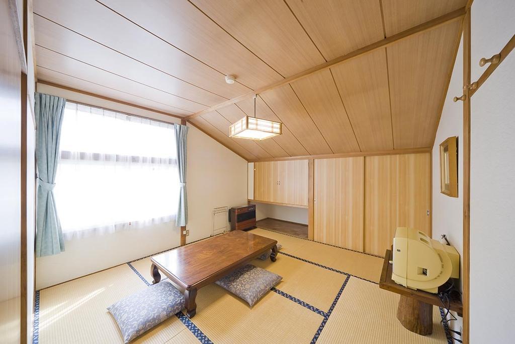 Alpine Inn Mizushiro Мацумото Номер фото